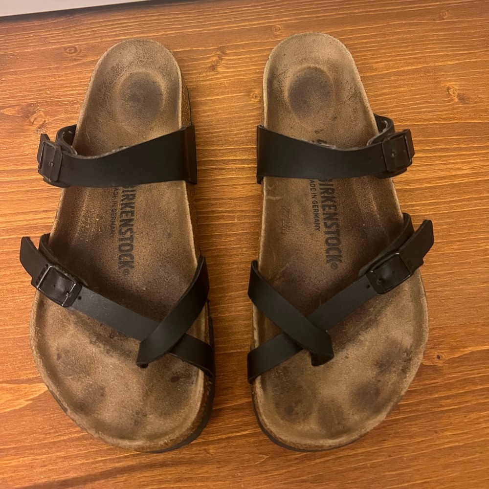 S O L D! Birkenstock Mayari Women’s Sandal